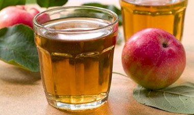 عصير التفاح الطبيعي في المنزل.. مشروب صحي بطعم طازج وفوائد متكاملة