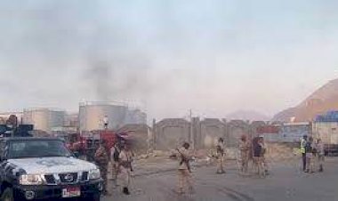 وضاح بن عطية: قرارات قيادات الشرعية عبثية وتعيد اليمن إلى مربع الصراع الداخلي