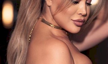 نوال الزغبي تختار الأخضر المخملي وتخطف الأنظار في حفل رأس السنة بالقاهرة