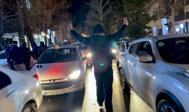 احتجاجات إيران 2025–2026: من الغضب الاقتصادي إلى المطالبة بإسقاط النظام