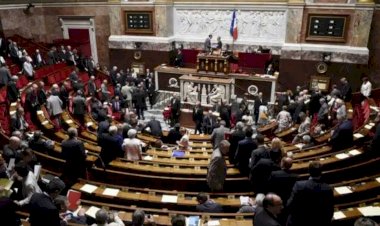 كواليس جلسة برلمانية ساخنة.. تفاصيل إدارج الإخوان على قوائم الإرهاب في فرنسا