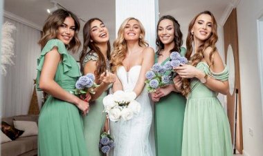 اللون الكرنبي يفرض حضوره بقوة في موضة فساتين 2026