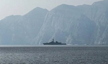 إيران والحوثي يهددان الملاحة العالمية.. صواريخ وطائرات مسيرة تضرب الخليج