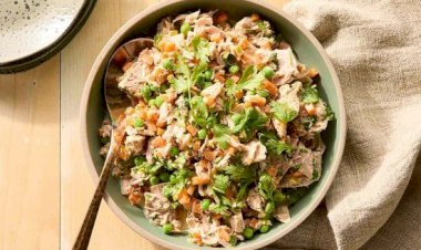 سحور 13 رمضان.. سلطة التونة بالمايونيز والخضروات خيارٌ سريعٌ ومغذٍّ