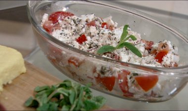 سحور اليوم الـ16 من رمضان.. سلطة الجبنة القريش خيار صحي وخفيف يمنحك الطاقة