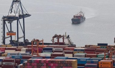 واشنطن بوست: شحنات صواريخ إيران تنطلق من الصين وسط توتر عسكري متصاعد