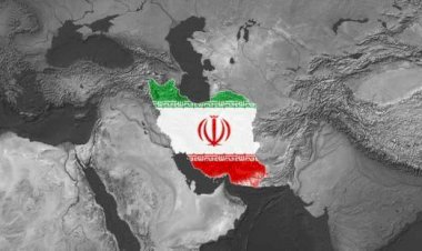 خبير في الشؤون الإيرانية: مضيق هرمز أخطر نقاط التوتر.. وأي تصعيد قد يشعل أزمة طاقة عالمية