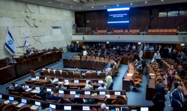 البرلمان الإسرائيلي يصوت بأغلبية ساحقة لحل الكنيست وإجراء انتخابات مبكرة