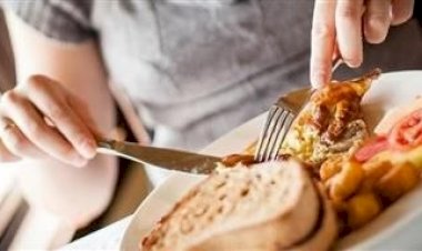 نصائح صحية بعد الإفراط في أكل العيد