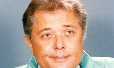 ذكرى ميلاد محمود عبد العزيز.. كيف صنع الساحر مجده في الرومانسية والدراما وأعمال الجاسوسية؟
