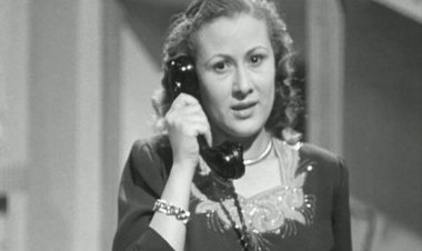 ذكرى ميلاد عزيزة حلمي.. كيف صنعت أيقونة الأمومة إرثها في السينما المصرية؟