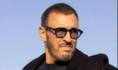 كاظم الساهر يكشف تفاصيل صادمة عن بداياته: نمت في المقاهي وعملت مقابل 5 دنانير