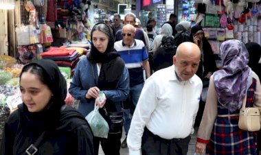 اقتصاد إيران يترنح.. العقوبات الأمريكية تضاعف أوجاع التضخم والفقر