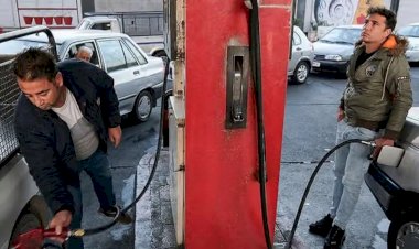 إيران تضاعف سعر البنزين.. قرار اقتصادي يشعل مخاوف عودة الاحتجاجات