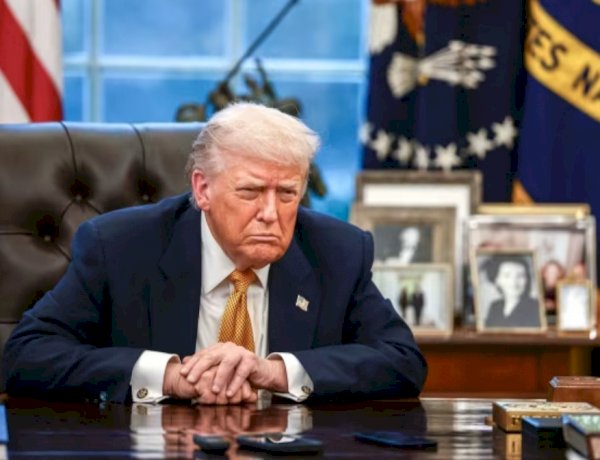 إيران على حافة الضربة الأمريكية وترامب يجمّد القرار في اللحظة الأخيرة