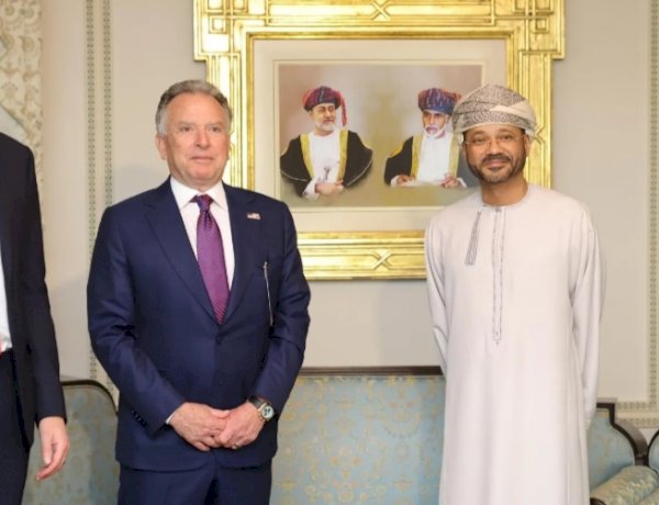 كواليس ساعات الحسم.. تفاصيل الاجتماع الأمريكي الإيراني وتأجيل المواجهة العسكرية