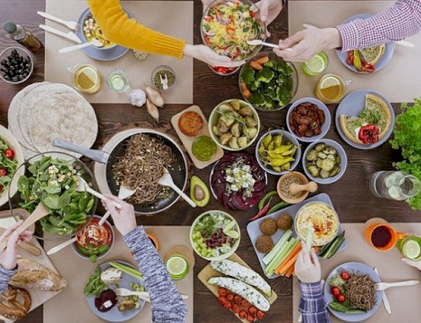 رشاقتك في رمضان دون حرمان.. دليلك الذكي لمائدة متوازنة