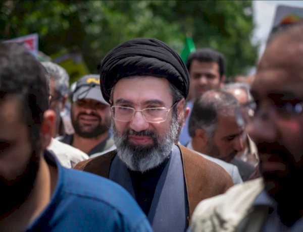 ترامب يدرس اغتيال نجل المرشد الإيراني ضمن خيارات عسكرية ضد إيران