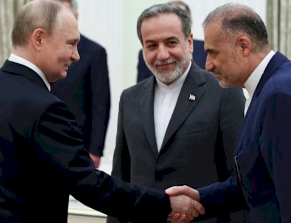 إيران وروسيا توقعان صفقة سرية بـ500 مليون يورو لتعزيز الدفاعات الجوية