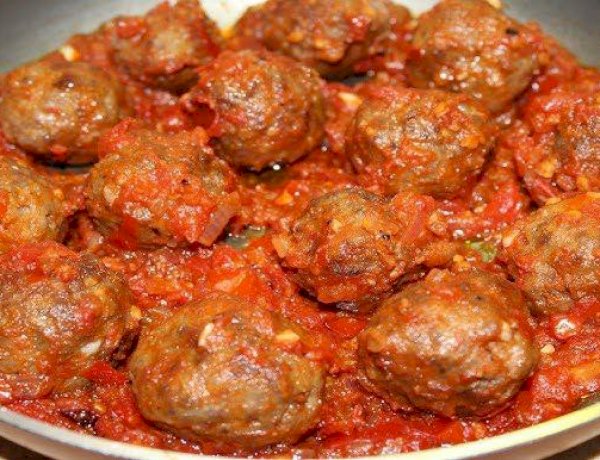 منيو فطار 11 رمضان.. طريقة عمل كفتة بالصلصة في المنزل