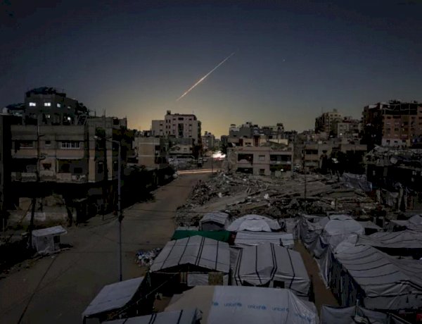 الولايات المتحدة تغلق سفاراتها وتُجلي دبلوماسييها مع تصاعد التوترات مع إيران