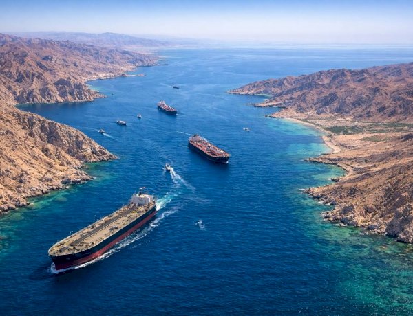 أستاذ دراسات إيرانية: تهديدات إغلاق مضيق هرمز تصعيد خطير قد يشعل مواجهة إقليمية واسعة