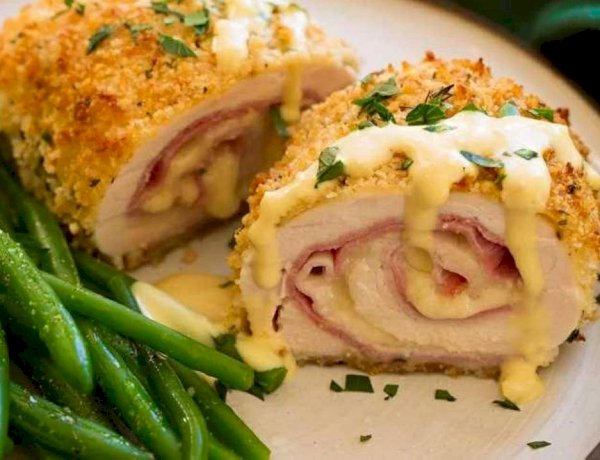 طريقة عمل سندوتش كوردن بلو بخطوات سهلة وسريعة