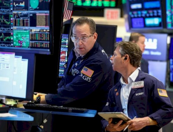 تضارب التصريحات بين واشنطن وطهران يربك الأسواق العالمية ويضغط على أسعار النفط