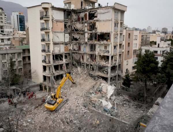 محادثات أميركية إيرانية مفاجئة تدفع واشنطن لتأجيل هجمات على البنية التحتية للطاقة