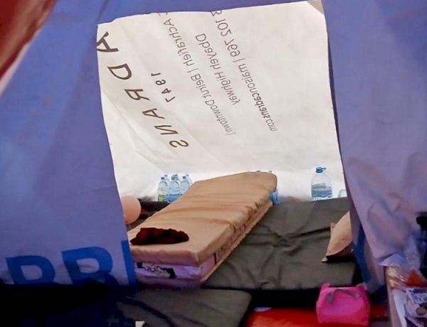 من المنزل إلى الخيمة.. كيف غيرت حرب حزب الله وإسرائيل حياة اللبنانيين في أسابيع