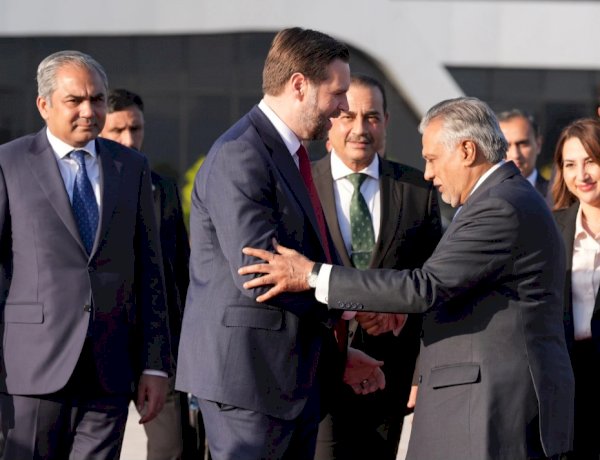 أبرز ما ورد في الصحف الأجنبية الأحد 12 إبريل..تصعيد مزدوج يربك المشهد.. فشل المفاوضات الأمريكية الإيرانية ودمار ميداني في لبنان