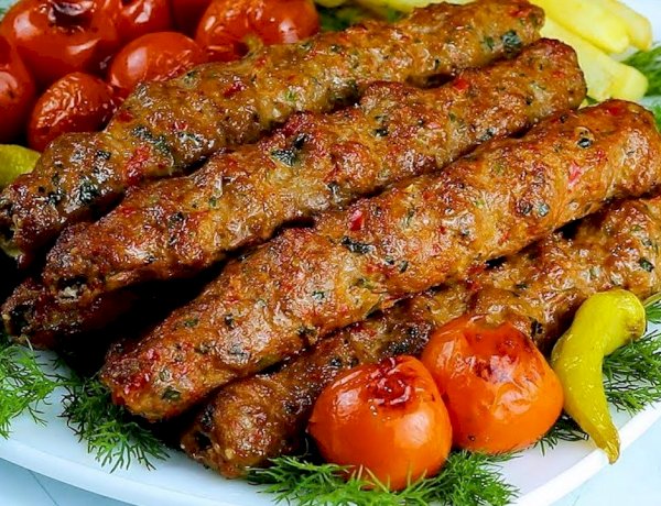 وصفة الكباب التركي في المنزل.. خطوات سهلة وطعم لا يقاوم مثل المطاعم