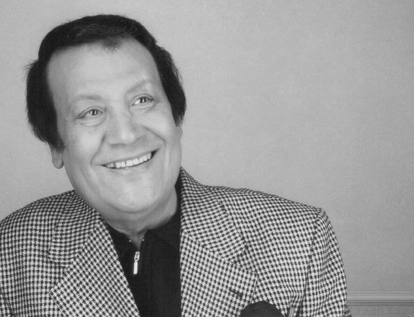 21 عامًا على رحيل محمد رشدي.. كيف أصبح فارس الأغنية الشعبية؟