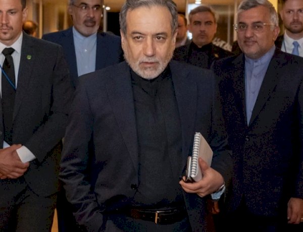 تقدم مشجع في مفاوضات واشنطن وطهران وسط سباق لإنقاذ مضيق هرمز