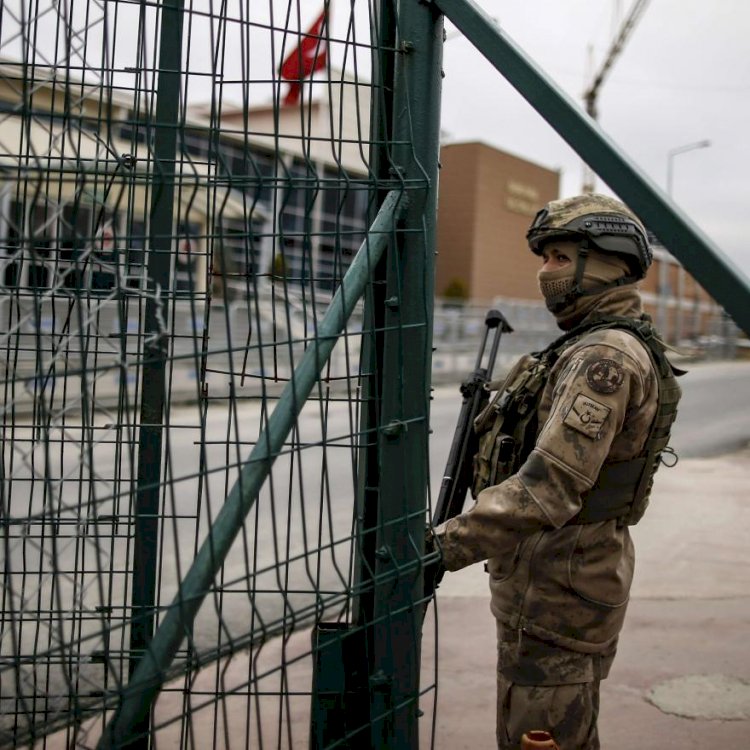 المعتقلون في تركيا.. القضبان تحاصرهم و«كورونا» يُهدِّد حياتهم