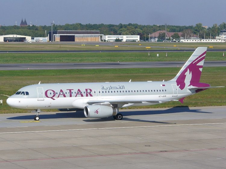 بلومبيرغ: قطر تواجه نفاد الاحتياطيات النقدية قريباً وتسريح آلاف الموظفين