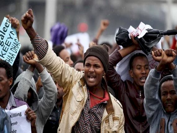 احتجاجات حاشدة تضرب إثيوبيا بعد مقتل مطرب ثوري