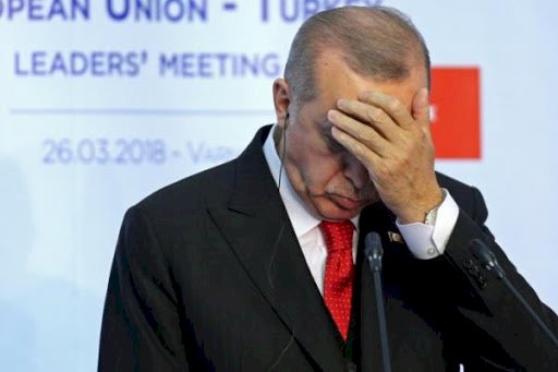 شباب تركيا يرفضون استمرار أردوغان على كرسي الحكم