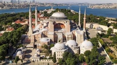 صحيفة إيطالية تكشف الصفقة القطرية التركية للسيطرة على أوروبا عن طريق آيا صوفيا