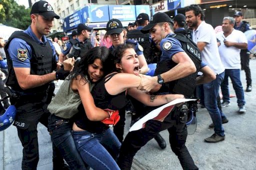 قتل النساء في تركيا «أزمة تتفاقم» الحكومة متواطئة والنساء يدفعن الثمن بأرواحهن