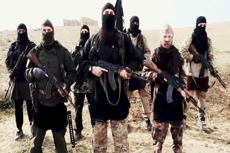 خبراء سوريون: «الأكراد» يستخدمون «ورقة داعش» للضغط للحصول على حقوقهم