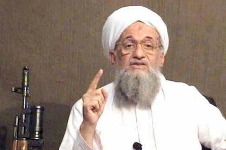 مرض خطير أم تورطت قطر بقتله.. ما حقيقة وفاة أيمن الظواهري؟