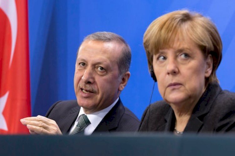 تركيا تشعل أزمة جديدة مع ألمانيا بعد رفض تفتيش سفينة قُبالة سواحل ليبيا