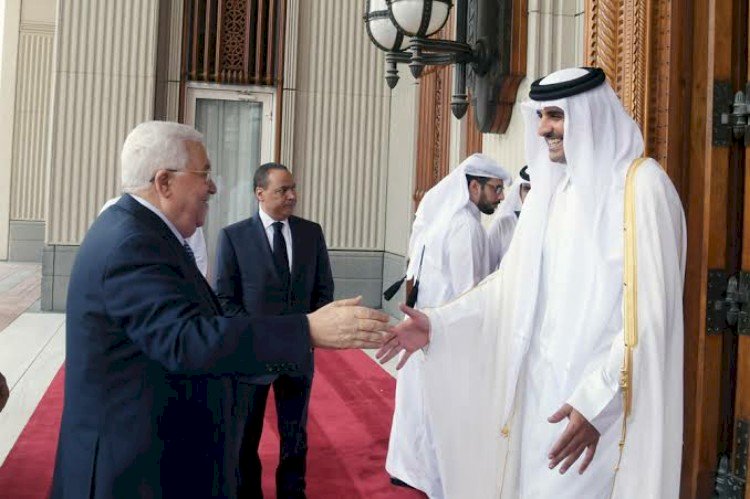 جيروزاليم بوست تكشف: المساعدات المالية كلمة السر في زيارة عباس لقطر