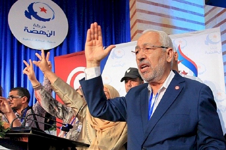 تونسيون : الإخوان تزيد سيطرتها وسنستمر في الاحتجاج ضدهم
