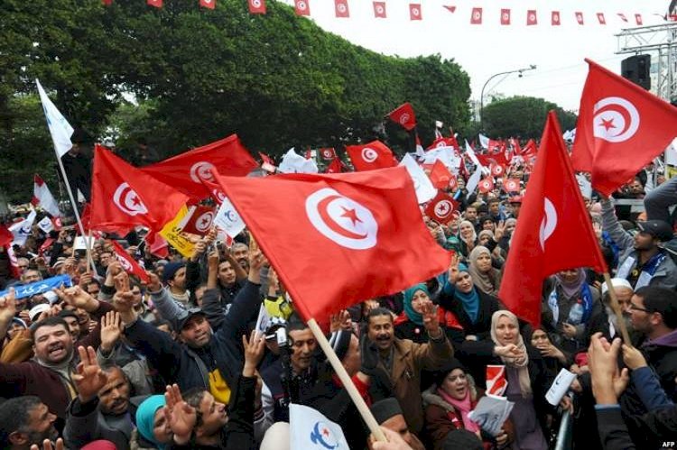 دعوات الانتخابات المبكرة في تونس ترعب الإخوان وأنصارهم