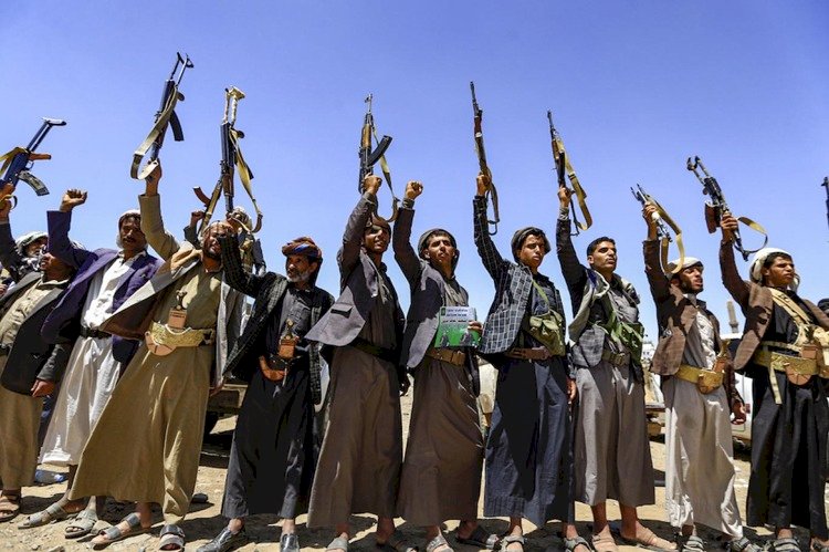 تغيير الهوية وسرقة التاريخ.. اليمن ينتفض ضد الحوثي ويكشف جرائمه للعالم