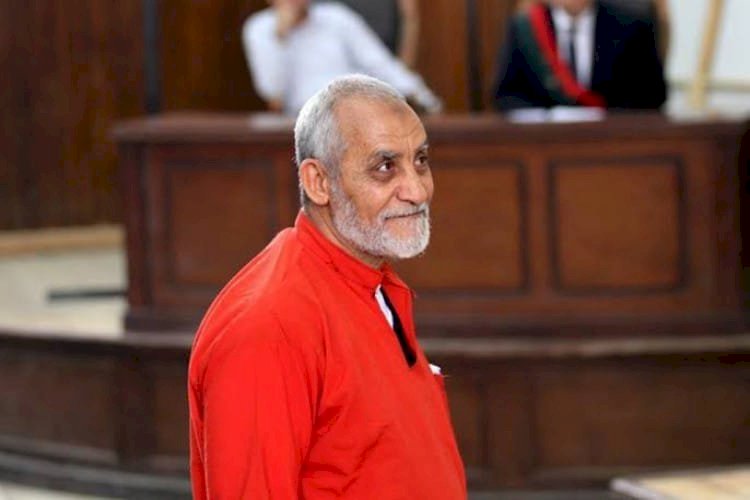 محمد بديع.. من الطب البيطري لمكتب الإرشاد الإخواني: صانع الإرهاب بمصر