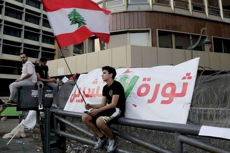 خبراء لبنانيون: الوضع يزداد تأزمًا.. ولبنان في حاجة لاحتضان عربي