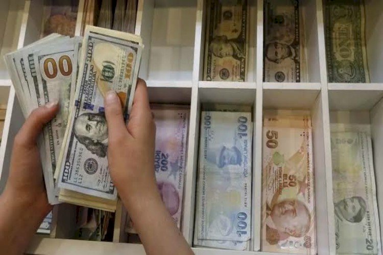 الاقتصاد التركي يدخل المنطقة الحمراء.. والمزيد من التدهور ينتظر الليرة